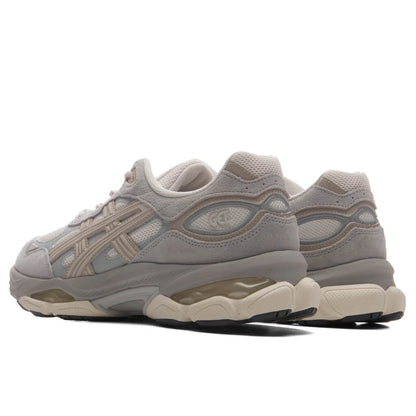 GEL NYC 20 Cream Concrete