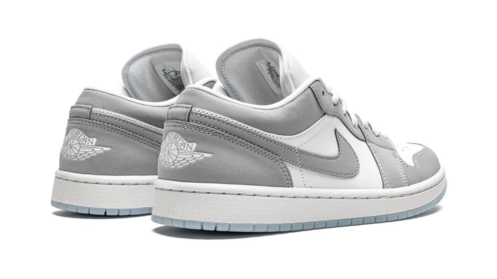 AIR JORDAN 1 LOW WMNS White Wolf Grey