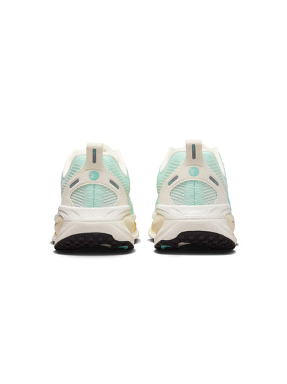 Nike Vomero 18 Womens Shoe