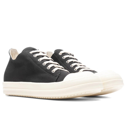Low Sneaks Black Milk Milk