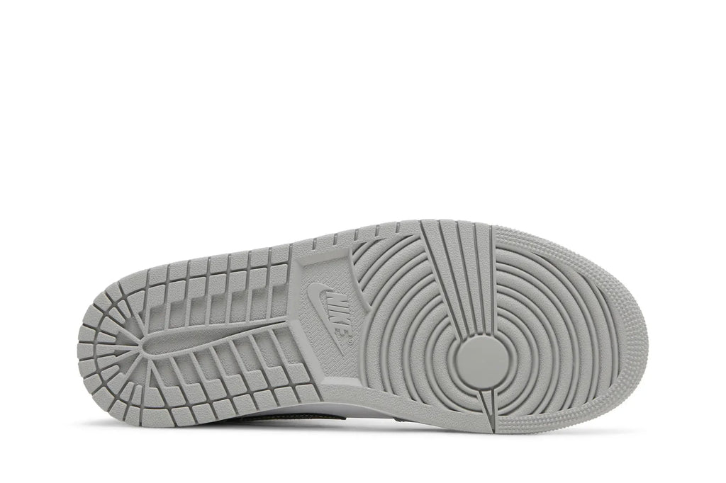 Jordan 1 Mid Light Smoke Grey