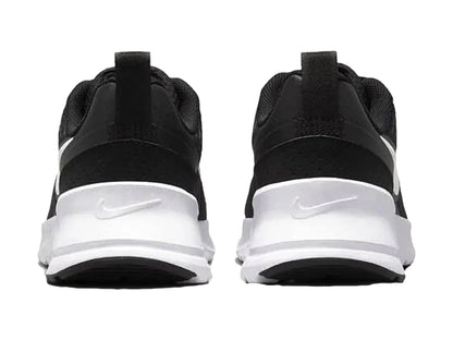 Tenis Nike Air Max Nuaxis Negro y Blanco para Mujer