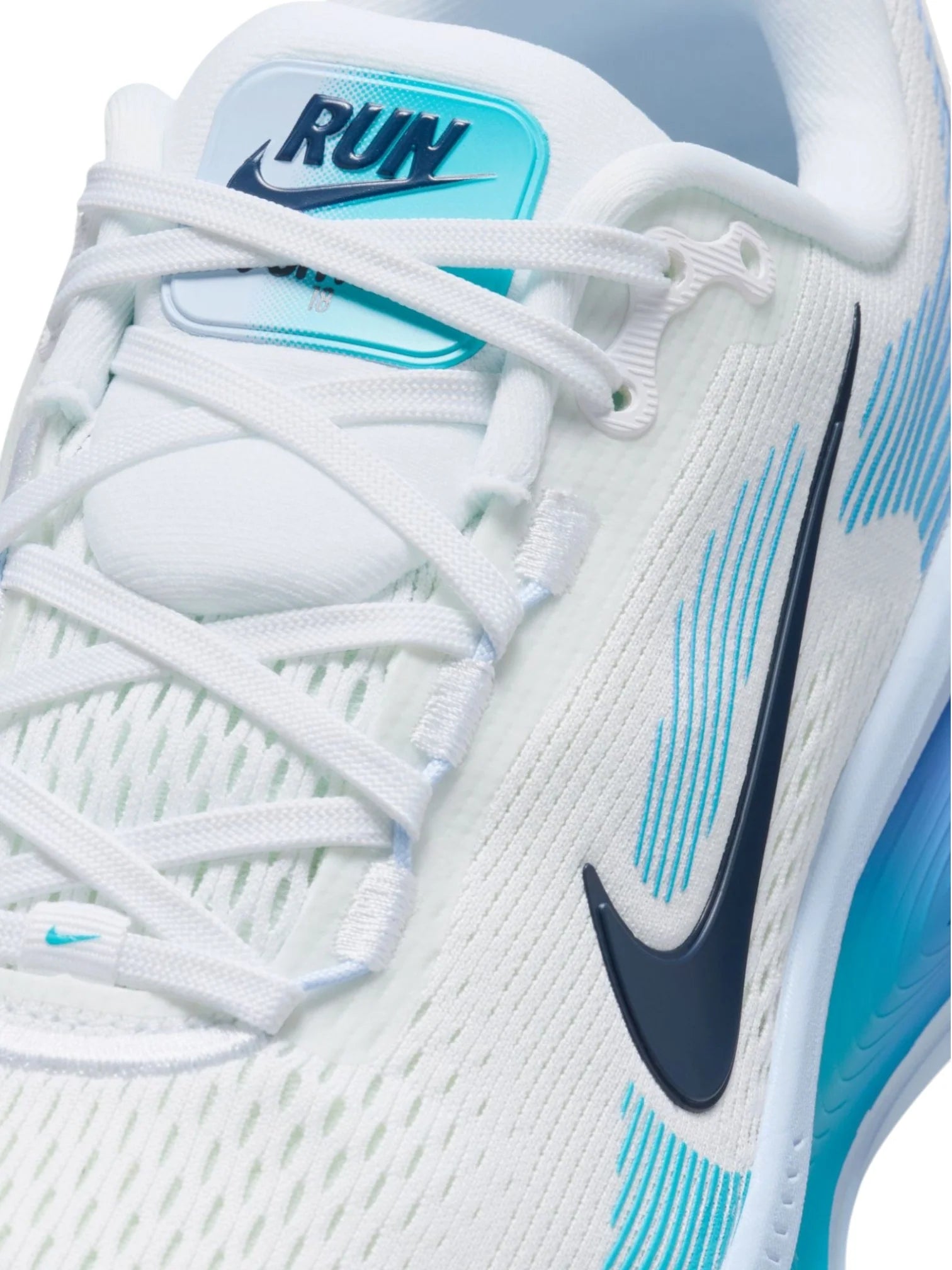 Nike Vomero 18 Womens Shoe