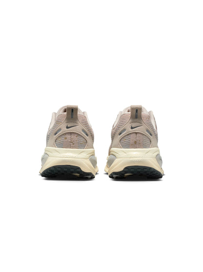 Nike Vomero 18 Womens Shoe