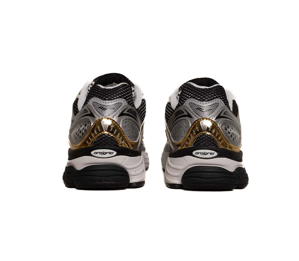 SAUCONY PROGRID OMNI 9 SILVER GOLD