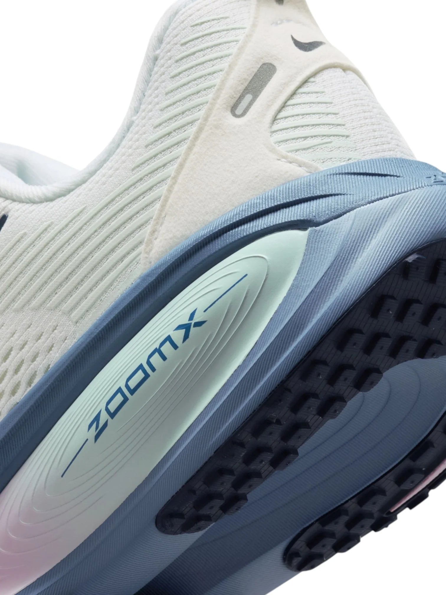 Nike Vomero 18 Womens Shoe