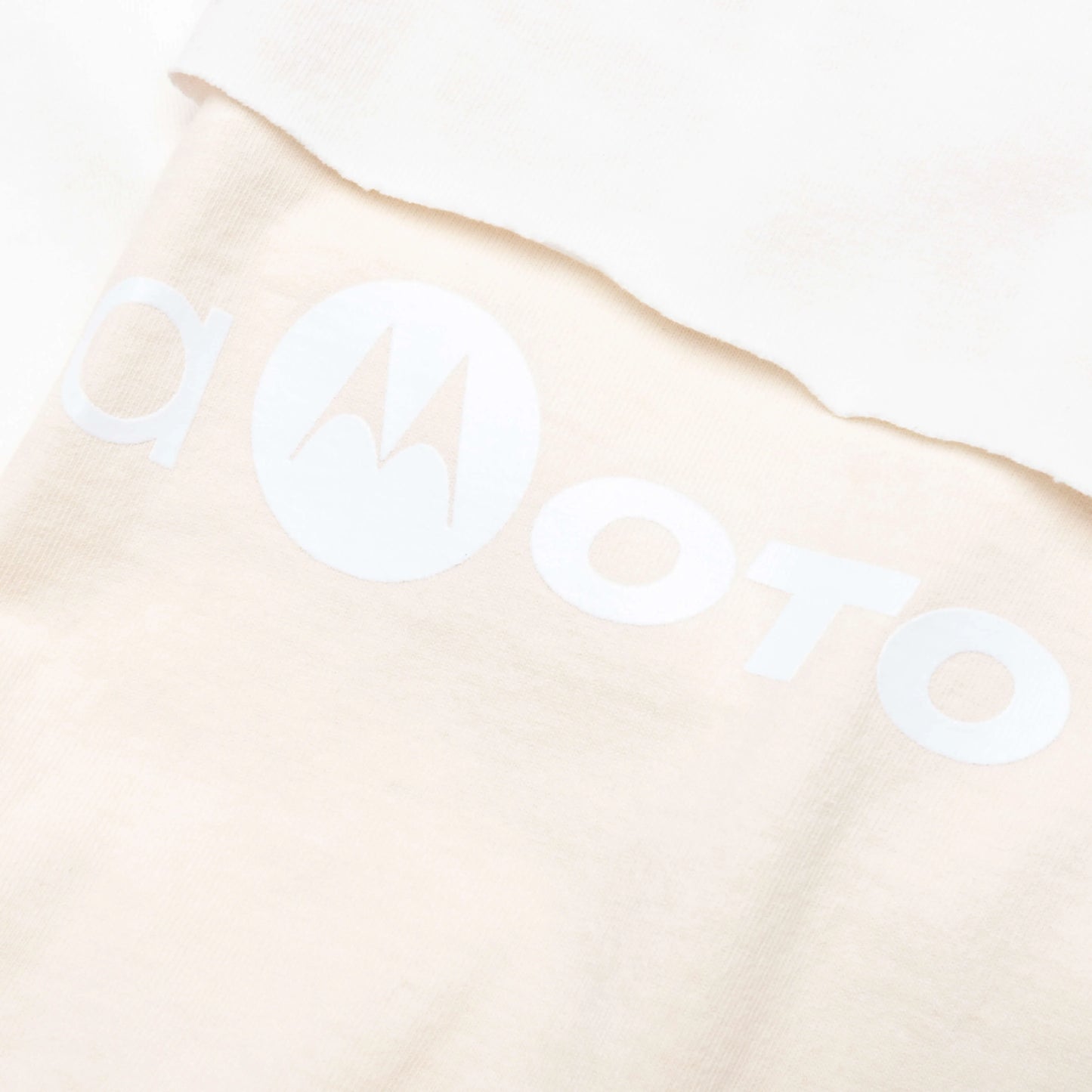 Online Graphic L S Tee White