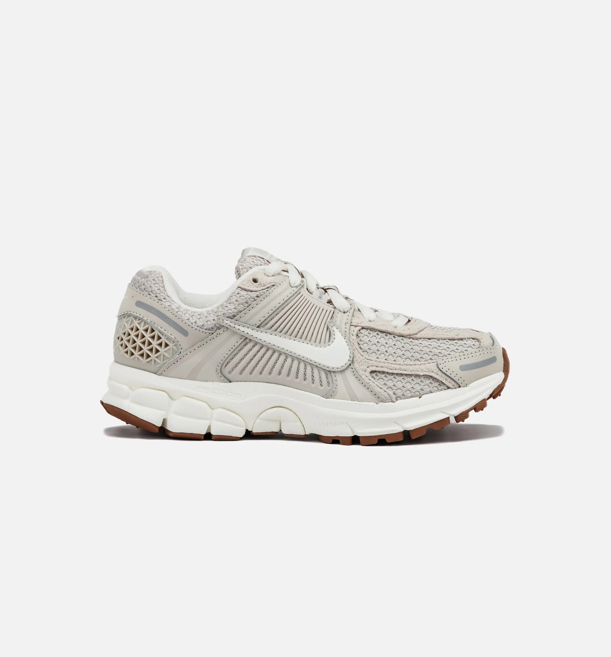 Zoom Vomero 5 Womens Lifestyle Shoe Light Orewood Brown Sail Metallic Silver Gum Medium Brown