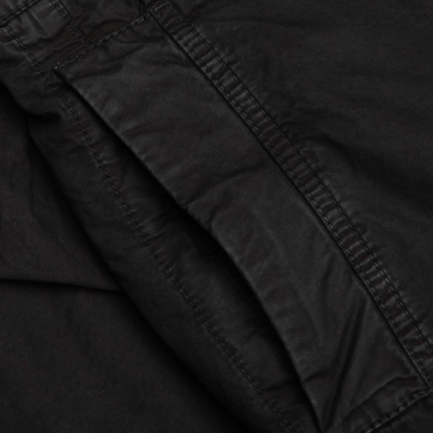 Old Treatment Comfort Fit Cargo Pants Black