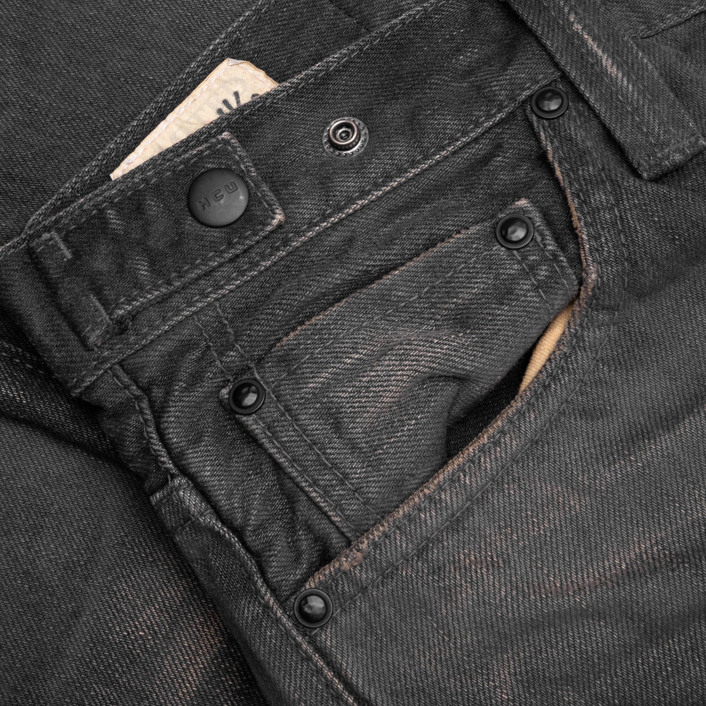 Edo Straight Jean Worn Black