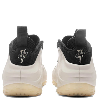 Air Foamposite One Black Team Gold Light Orewood Brown
