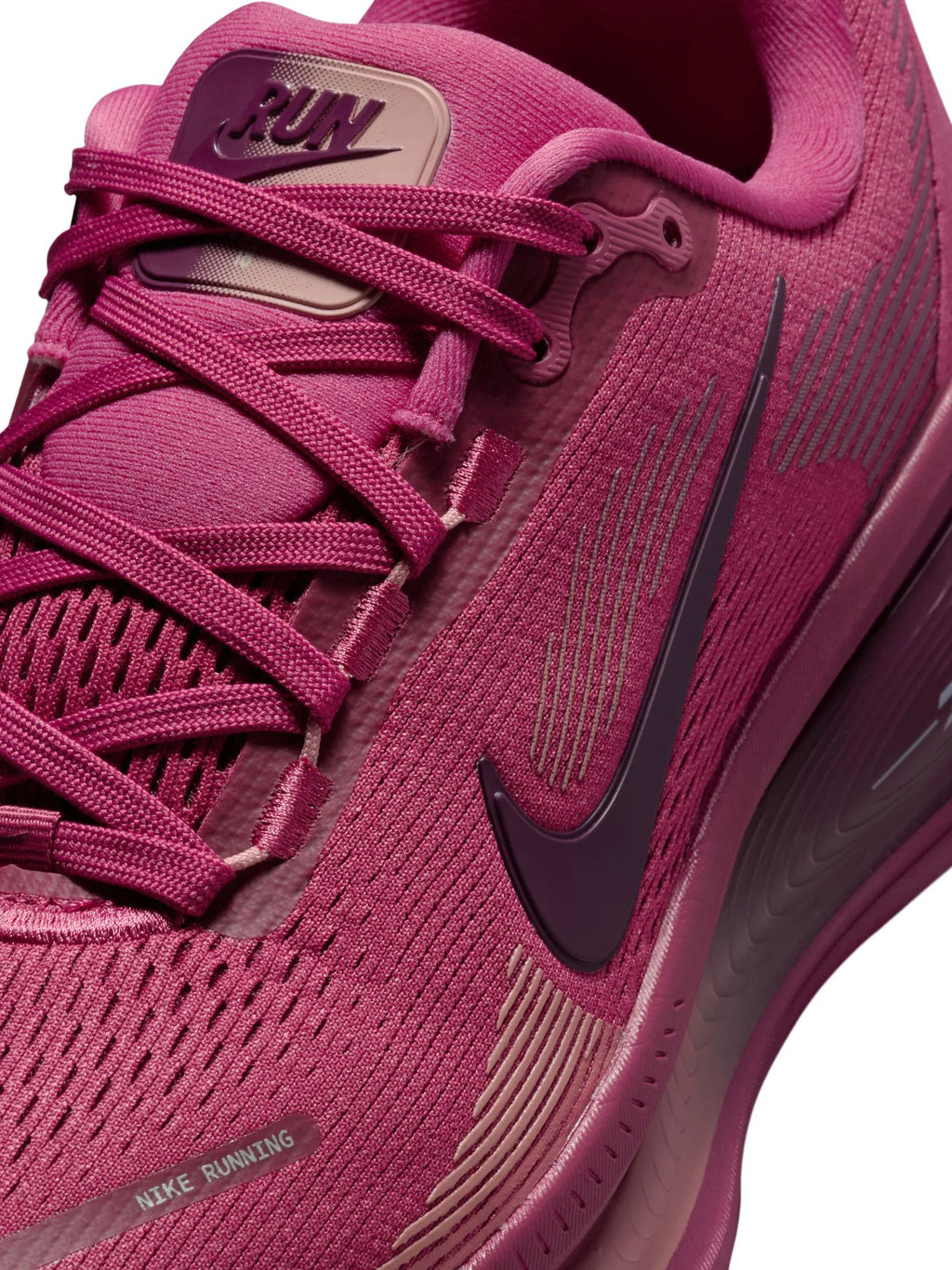 Nike Vomero 18 Womens Shoe