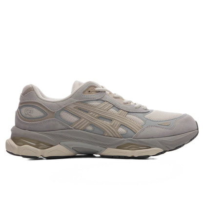 GEL NYC 20 Cream Concrete