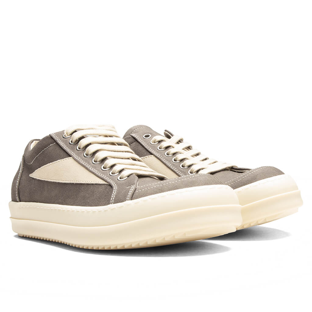 Vintage Sneaks Dust Milk